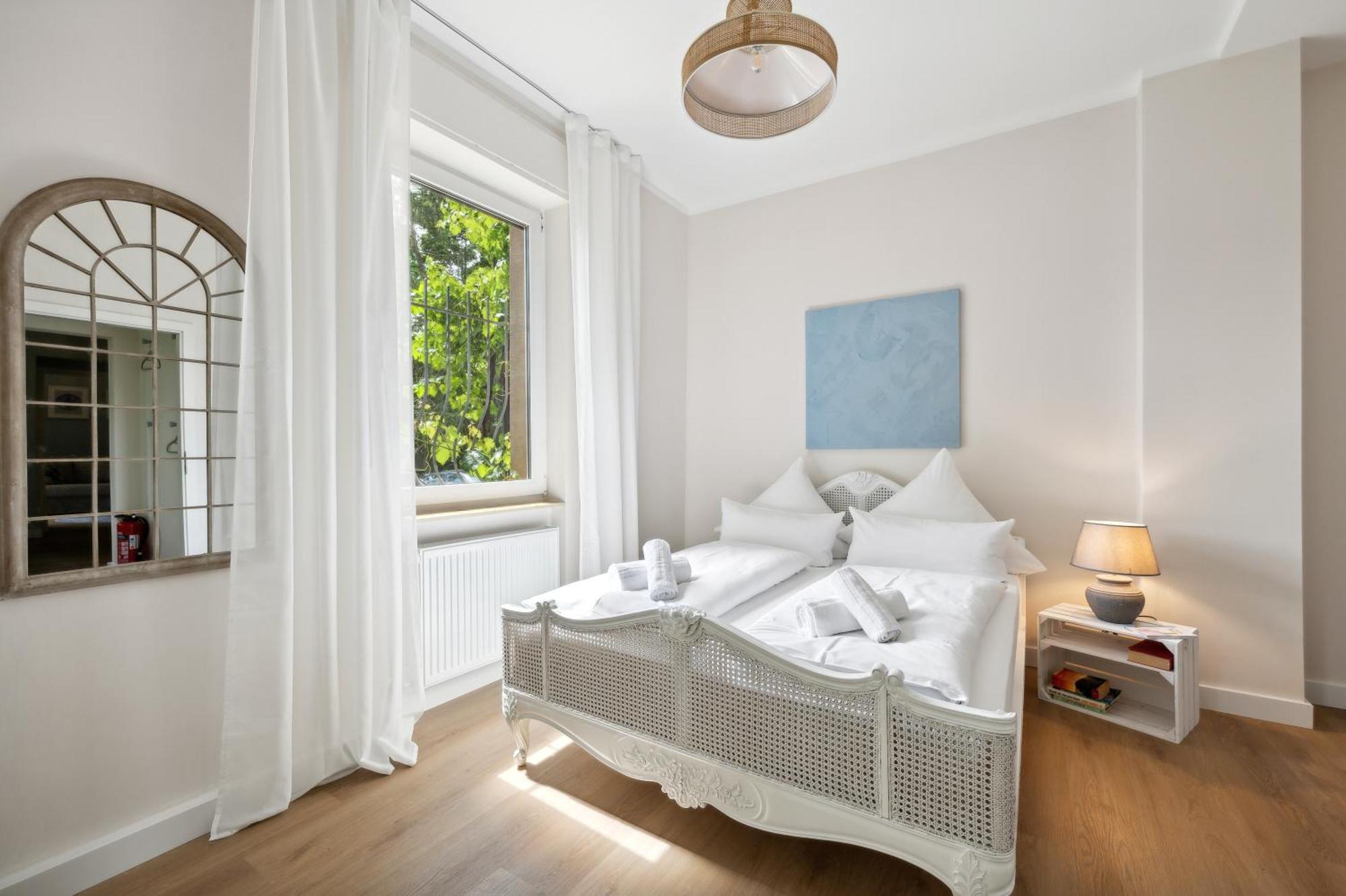 Altstadt Apartment Am Wasser Mit Parkplatz Und Riesigem Garten Bad Kreuznach Exteriör bild